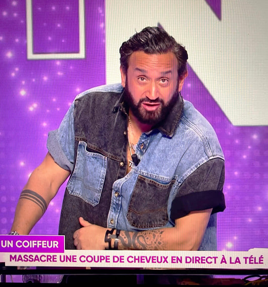 Cyril Hanouna ne quitte plus son bracelet biju. : pourquoi fait-il autant parler ?